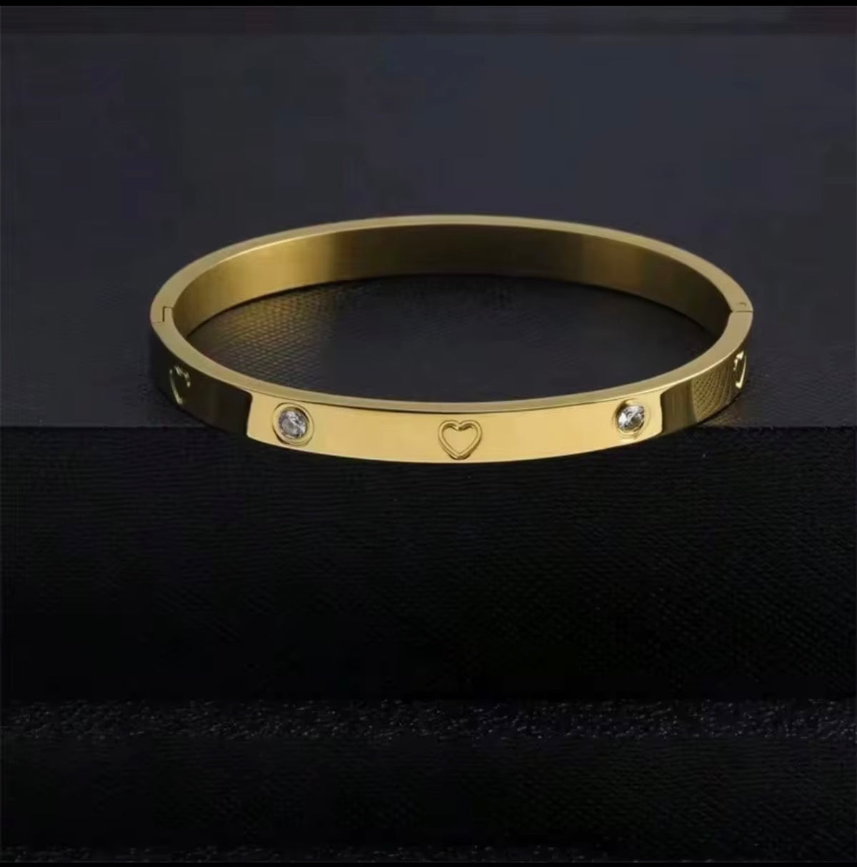 BIGKARTEL Luxe “Heart of Gold” Bracelet Stack